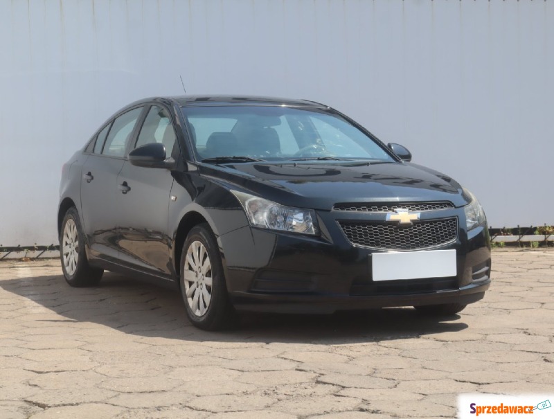 Chevrolet Cruze  Liftback 2010,  1.6 benzyna - Na sprzedaż za 16 999 zł - Łódź