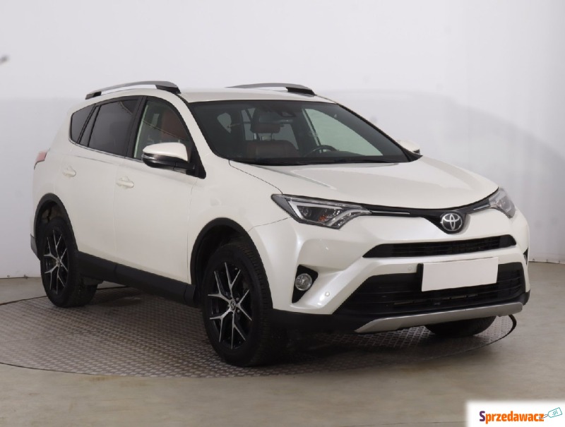 Toyota   SUV 2017,  2.0 diesel - Na sprzedaż za 61 999 zł - Sandomierz