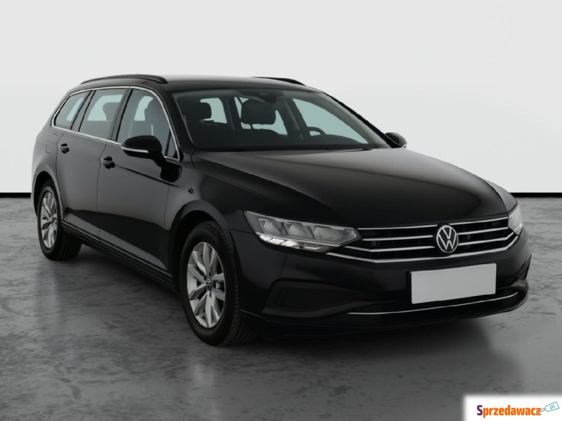 Volkswagen Passat  Kombi 2021,  2.0 diesel, automat - Na sprzedaż za 63 999 zł - Piaseczno