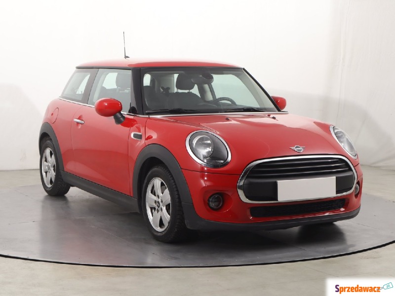 Mini   Hatchback 2020,  1.5 benzyna - Na sprzedaż za 54 999 zł - Katowice
