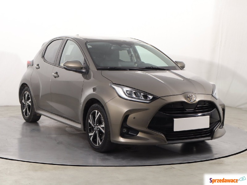 Toyota Yaris  Hatchback 2024,  1.5 benzyna, automat - Na sprzedaż za 83 999 zł - Katowice