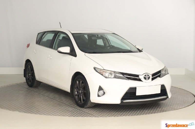 Toyota Auris  Hatchback 2014,  2.0 diesel - Na sprzedaż za 21 999 zł - Zabrze
