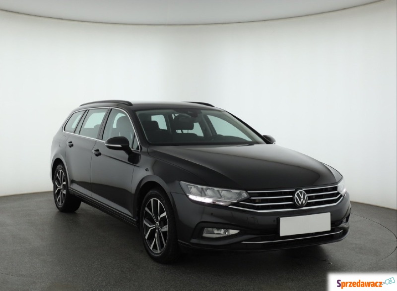 Volkswagen Passat  Kombi 2023,  1.5 benzyna, automat - Na sprzedaż za 74 999 zł - Piaseczno