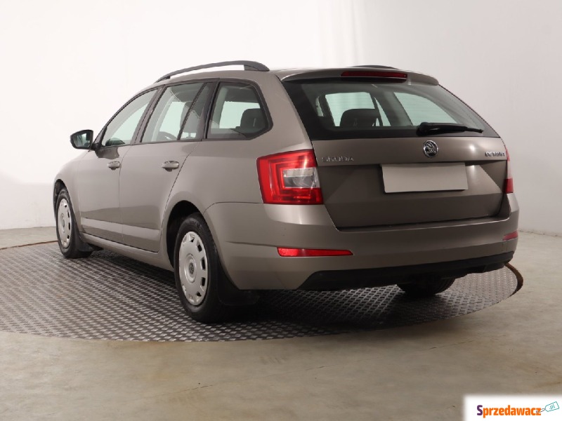 Skoda Octavia  Kombi 2014,  1.6 diesel, automat - Na sprzedaż za 28 499 zł - Katowice