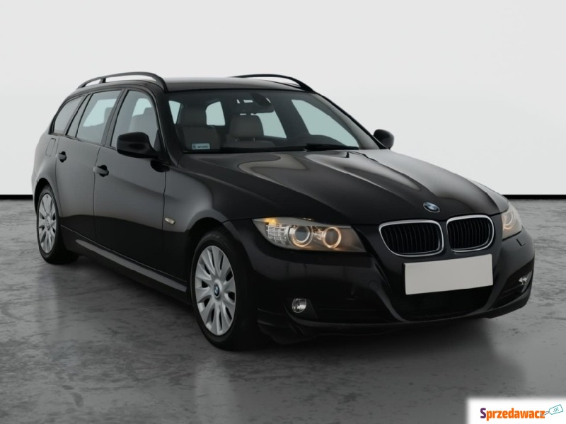 BMW Seria 3  Kombi 2010,  2.0 diesel, automat - Na sprzedaż za 22 499 zł - Piaseczno