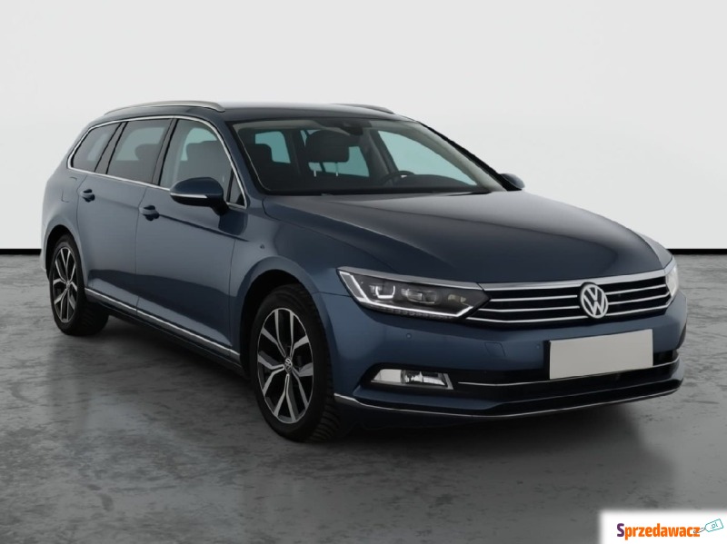 Volkswagen Passat  Kombi 2016,  1.8 benzyna, automat - Na sprzedaż za 55 499 zł - Piaseczno
