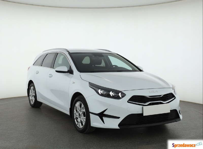Kia Ceed  Kombi 2023,  1.0 benzyna - Na sprzedaż za 54 999 zł - Piaseczno