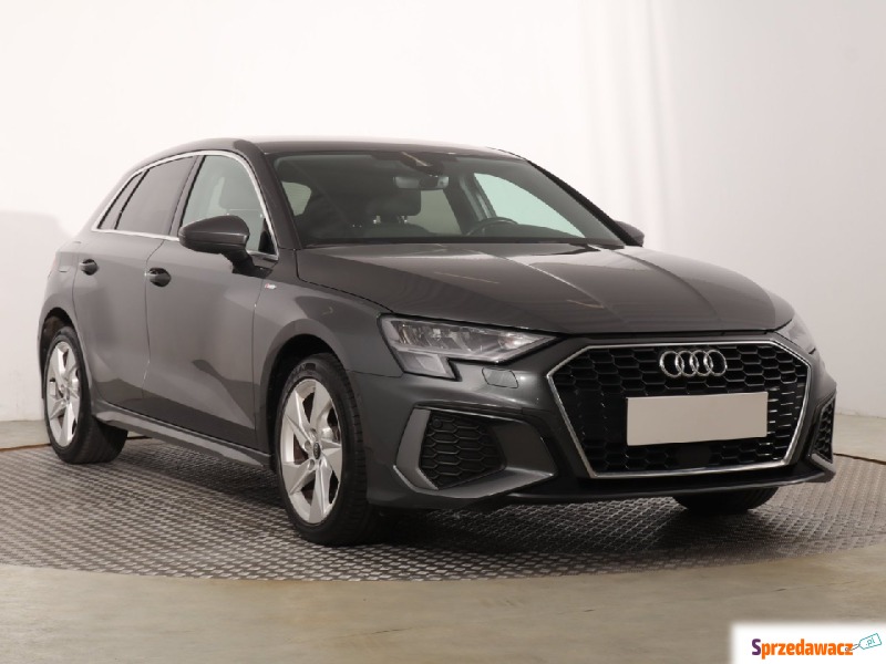 Audi A3  Hatchback 2022,  1.5 benzyna, automat - Na sprzedaż za 99 999 zł - Katowice