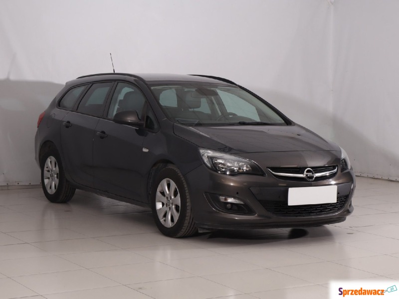 Opel Astra  Kombi 2014,  1.4 benzyna - Na sprzedaż za 22 999 zł - Szczecinek