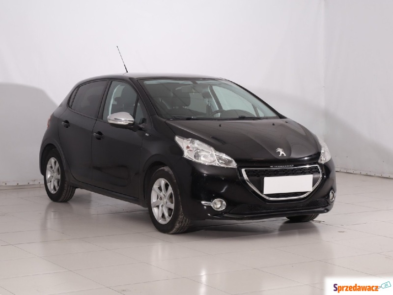Peugeot 208  Hatchback 2014,  1.2 benzyna - Na sprzedaż za 19 999 zł - Toruń