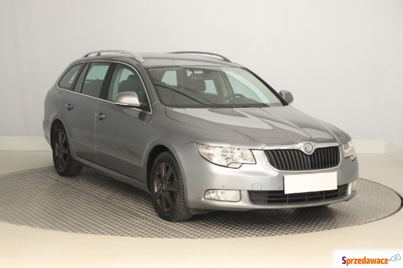 Skoda Superb  Kombi 2011,  1.8 benzyna - Na sprzedaż za 22 999 zł - Zabrze