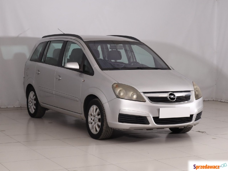 Opel Zafira  SUV 2006,  1.6 benzyna - Na sprzedaż za 13 499 zł - Kraśnik