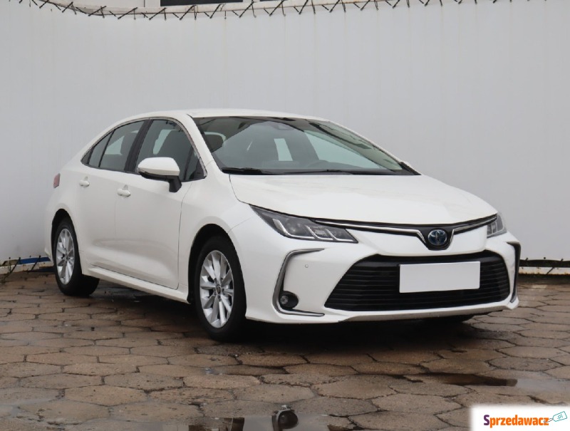 Toyota Corolla  Liftback 2022,  1.8 benzyna, automat - Na sprzedaż za 71 999 zł - Łódź