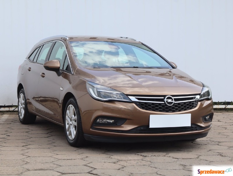 Opel Astra  Kombi 2017,  1.6 diesel - Na sprzedaż za 22 999 zł - Łódź