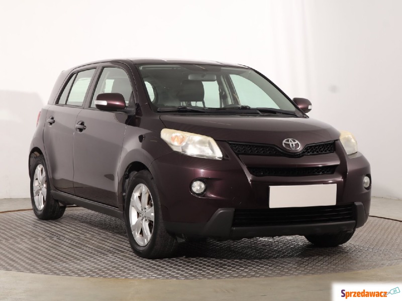 Toyota   SUV 2009,  1.3 benzyna - Na sprzedaż za 14 999 zł - Katowice