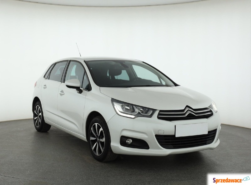 Citroen C4  Hatchback 2017,  1.2 benzyna - Na sprzedaż za 29 499 zł - Piaseczno