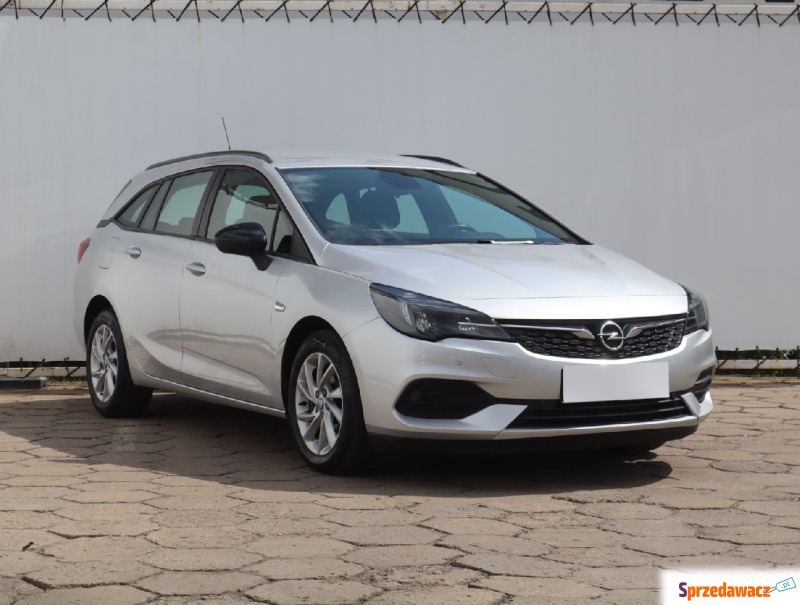 Opel Astra  Kombi 2021,  1.2 benzyna - Na sprzedaż za 44 999 zł - Łódź