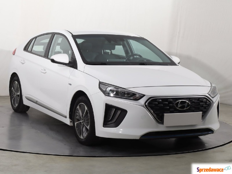 Hyundai IONIQ  Hatchback 2021,  1.6 benzyna, automat - Na sprzedaż za 64 999 zł - Katowice