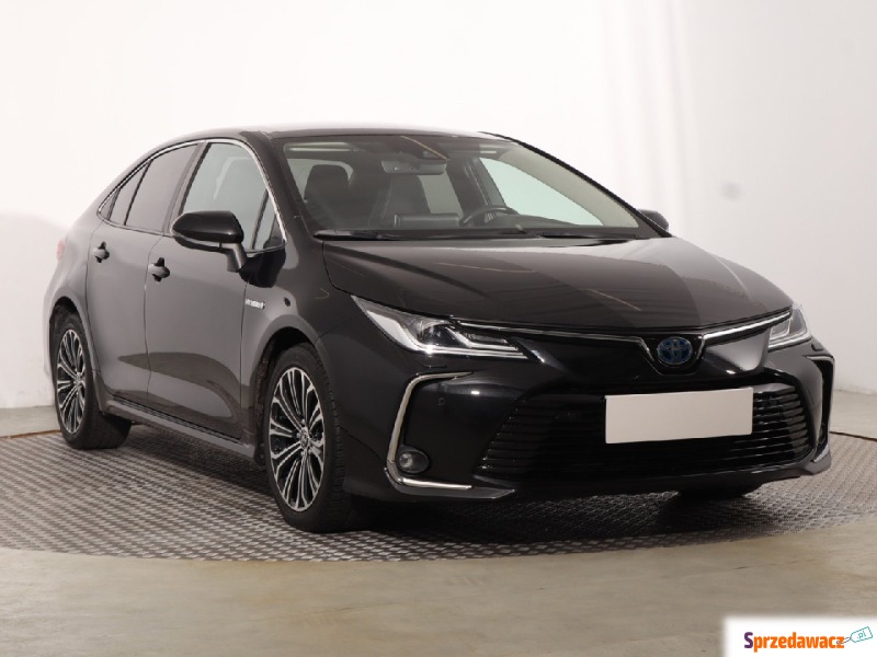 Toyota Corolla  Liftback 2019,  1.8 benzyna, automat - Na sprzedaż za 74 999 zł - Katowice