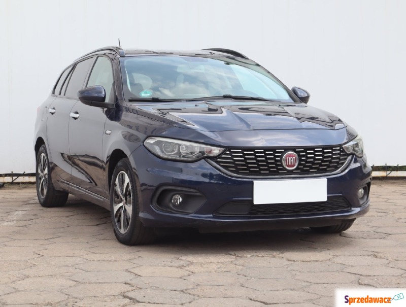 Fiat Tipo  Kombi 2017,  1.6 diesel, automat - Na sprzedaż za 28 999 zł - Łódź