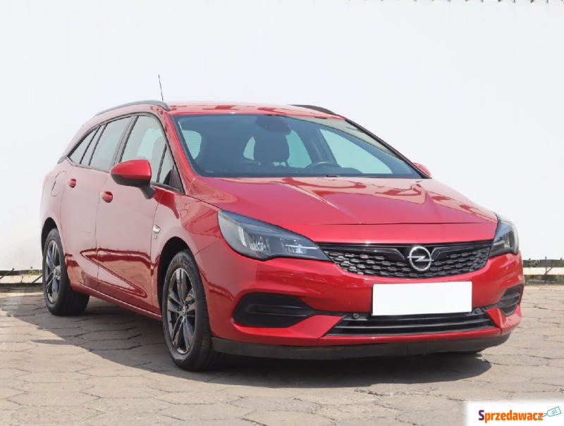 Opel Astra  Kombi 2019,  1.2 benzyna - Na sprzedaż za 37 999 zł - Łódź
