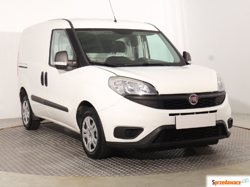 Fiat Doblo  Pick-up 2016,  1.2 diesel - Na sprzedaż za 22 999 zł - Katowice