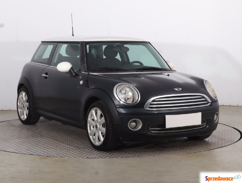 Mini   Hatchback 2009,  1.6 benzyna - Na sprzedaż za 19 999 zł - Koszalin