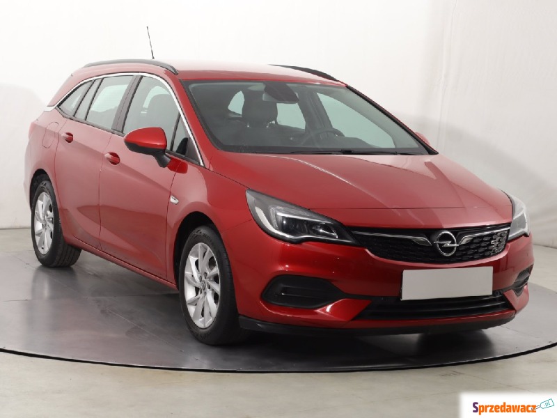 Opel Astra  Kombi 2019,  1.2 benzyna - Na sprzedaż za 46 999 zł - Katowice