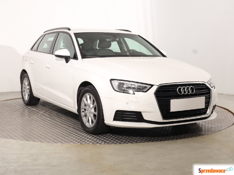 Audi A3  Hatchback 2018,  1.5 benzyna, automat - Na sprzedaż za 59 999 zł - Katowice