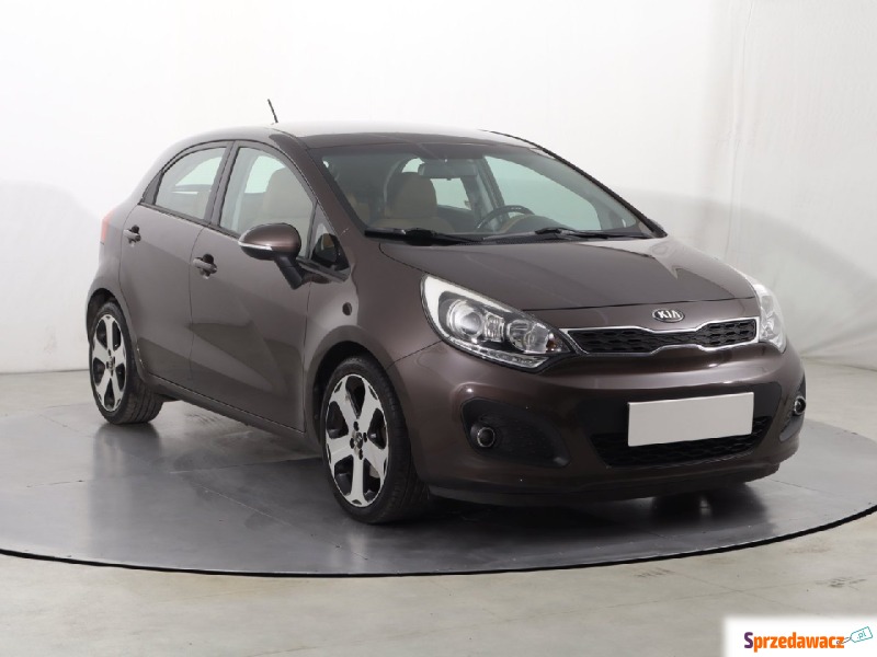 Kia Rio  Hatchback 2014,  1.4 benzyna - Na sprzedaż za 27 499 zł - Katowice