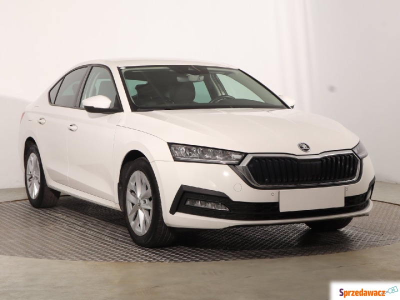 Skoda Octavia  Hatchback 2023,  1.5 benzyna, automat - Na sprzedaż za 72 999 zł - Katowice