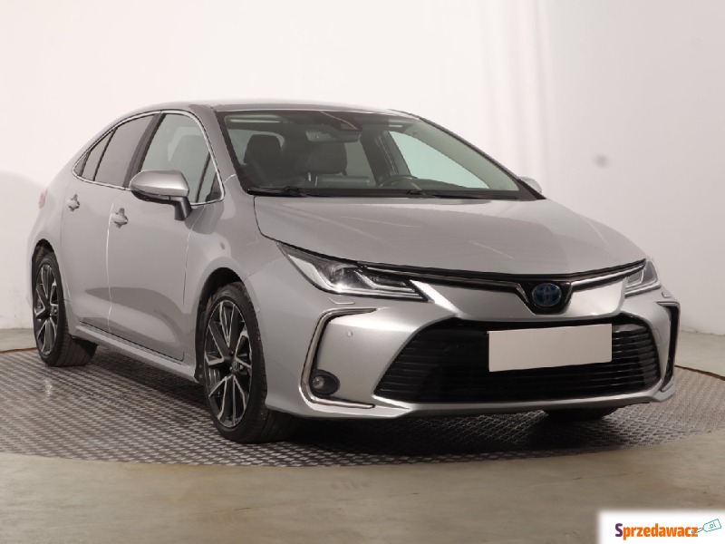 Toyota Corolla  Liftback 2022,  1.8 benzyna, automat - Na sprzedaż za 79 999 zł - Katowice