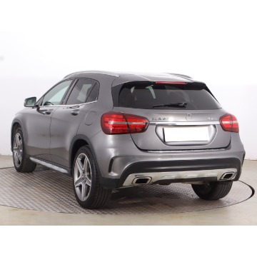 Mercedes - Benz GLA-klasa  SUV 2017,  2.0 benzyna, automat - Na sprzedaż za 81 999 zł - Toruń - zdjęcie 5