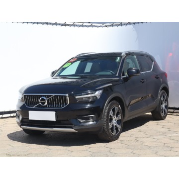 Volvo XC40  SUV 2020,  2.0 benzyna, automat - Na sprzedaż za 113 999 zł - Katowice - zdjęcie 3