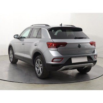 Volkswagen   SUV 2024,  1.5 benzyna, automat - Na sprzedaż za 107 999 zł - Katowice - zdjęcie 5