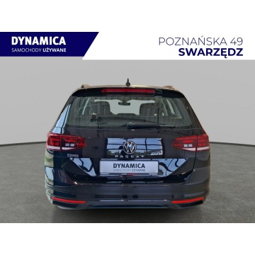 Volkswagen Passat  Kombi 2023,  1.5 benzyna, automat - Na sprzedaż za 82 900 zł - Swarzędz - zdjęcie 7
