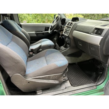 Mitsubishi Pajero  Terenowy 2002,  2.0 benzyna - Na sprzedaż za 15 000 zł - Warszawa - zdjęcie 7