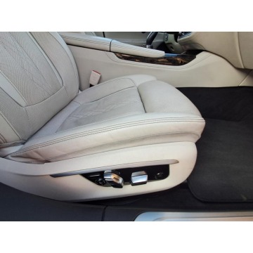 BMW Seria 7  Sedan/Limuzyna 2017,  3.0 benzyna, automat - Na sprzedaż za 105 000 zł - Warszawa - zdjęcie 8