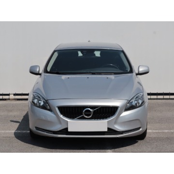 Volvo V40  Hatchback 2017,  2.0 diesel - Na sprzedaż za 39 499 zł - Lublin - zdjęcie 2