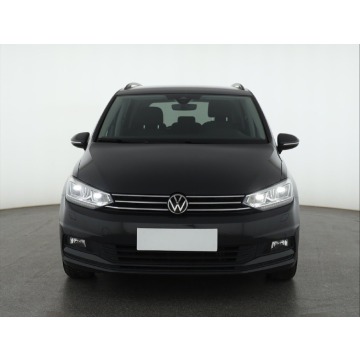 Volkswagen Touran  SUV 2023,  1.5 benzyna - Na sprzedaż za 82 999 zł - Piaseczno - zdjęcie 2