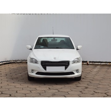 Peugeot 301  Liftback 2015,  1.2 benzyna - Na sprzedaż za 12 999 zł - Łódź - zdjęcie 2