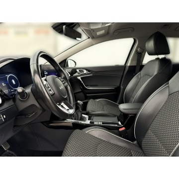 Kia Ceed  Kombi 2022,  1.5 benzyna - Na sprzedaż za 61 900 zł - Warszawa - zdjęcie 12