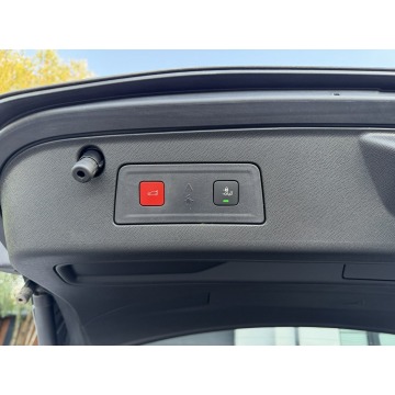 Peugeot 508  Kombi 2021,  1.6 benzyna, automat - Na sprzedaż za 62 900 zł - Kotarwice - zdjęcie 12