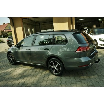 Volkswagen Golf  Kombi 2019,  1.6 diesel - Na sprzedaż za 35 600 zł - Płock - zdjęcie 4