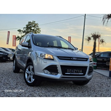 Ford Kuga  SUV 2015,  1.5 benzyna - Na sprzedaż za 28 999 zł - Nowe Sójki - zdjęcie 2