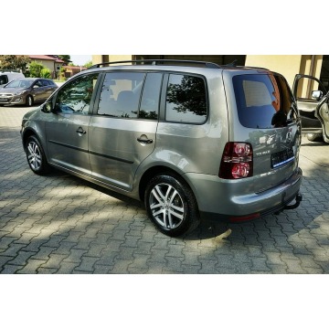 Volkswagen Touran  Minivan/Van 2010,  1.9 diesel - Na sprzedaż za 16 600 zł - Płock - zdjęcie 4
