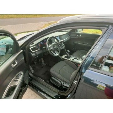 Kia Optima  Kombi 2019,  1.6 diesel - Na sprzedaż za 57 900 zł - Burzenin - zdjęcie 9