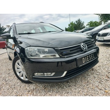 Volkswagen Passat  Kombi 2013,  1.6 diesel - Na sprzedaż za 22 999 zł - Nowe Sójki - zdjęcie 2