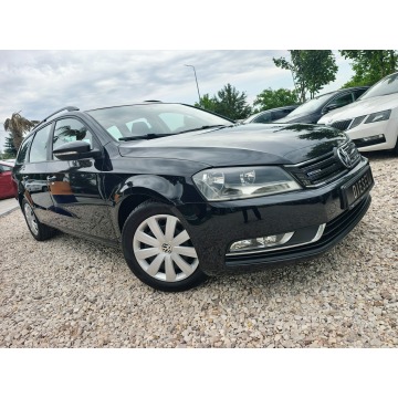 Volkswagen Passat  Kombi 2013,  1.6 diesel - Na sprzedaż za 22 999 zł - Nowe Sójki - zdjęcie 4