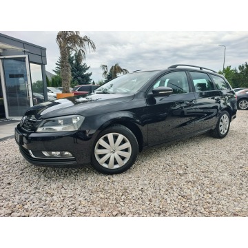 Volkswagen Passat  Kombi 2013,  1.6 diesel - Na sprzedaż za 22 999 zł - Nowe Sójki - zdjęcie 12